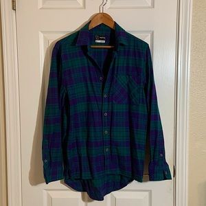 Green and blue flannel with a droptail hem.